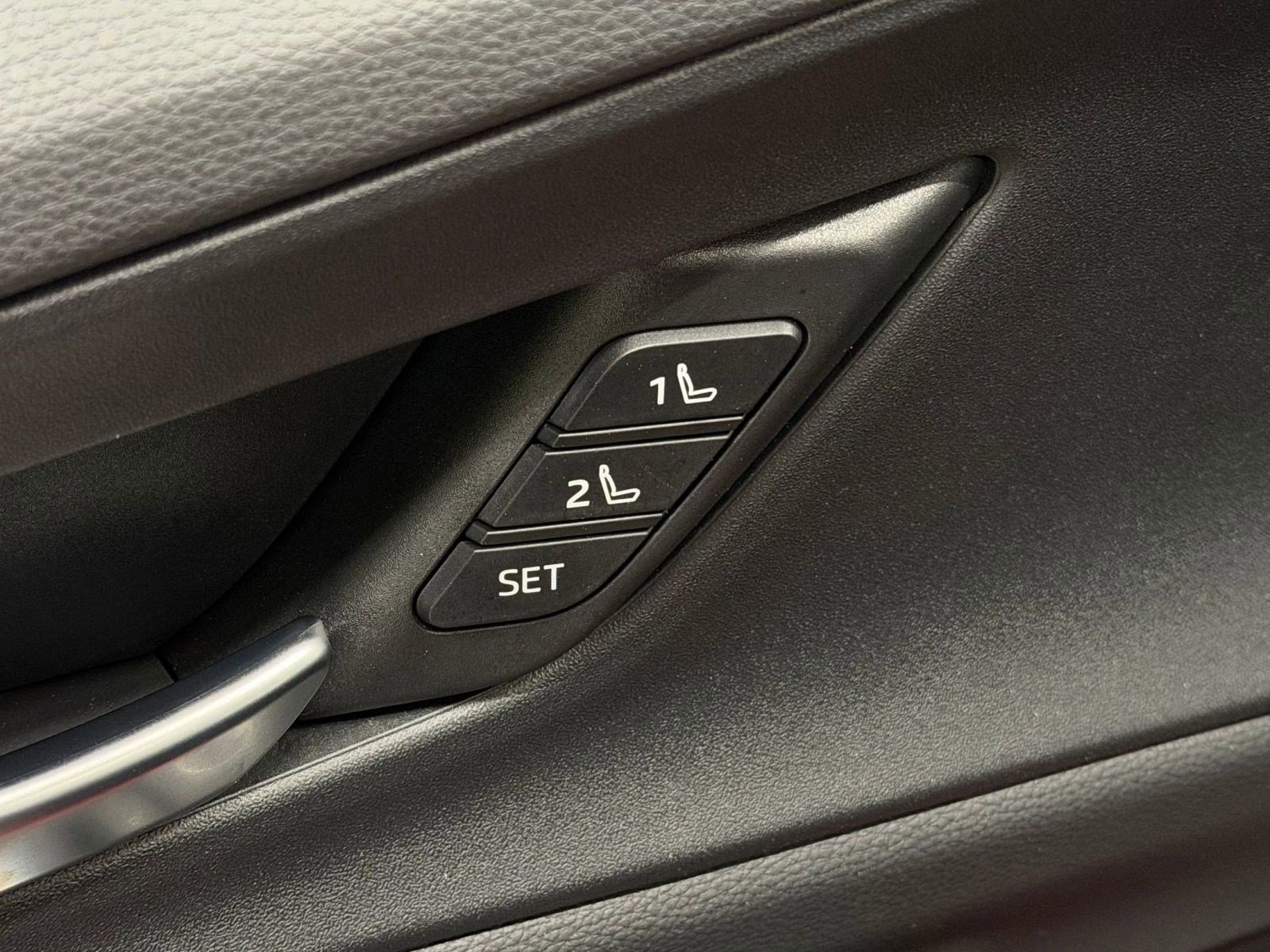 Used 2025 Toyota Prius Plug-In Hybrid w/ Limited Premium Package image 22