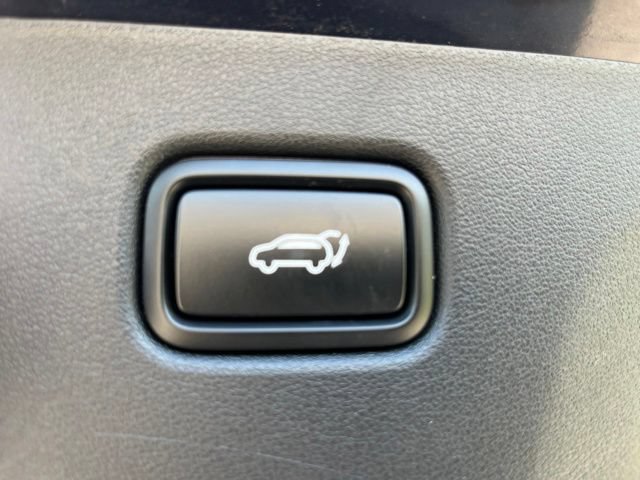Used 2023 Kia EV6 Wind w/ Wind Technology Package AWD/4WD image 9