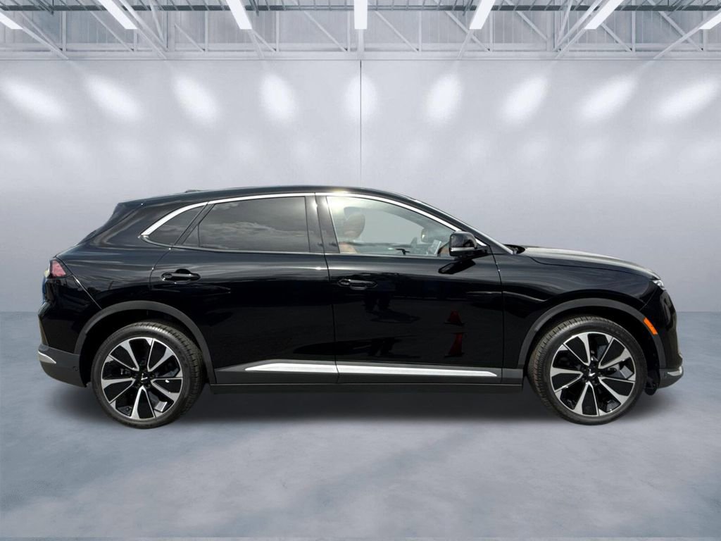 New 2025 VinFast VF 8 Plus AWD/4WD image 3