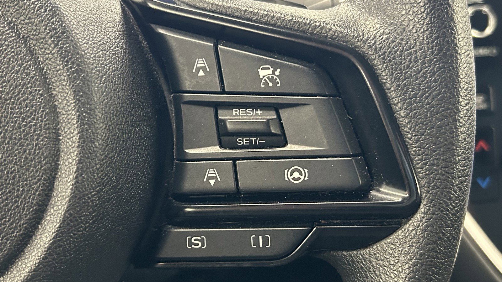 Used 2024 Subaru Crosstrek 2.0i Premium image 23