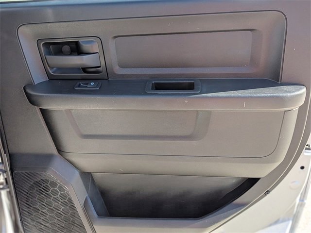 Used 2024 RAM 2500 Tradesman w/ Chrome Appearance Group image 31