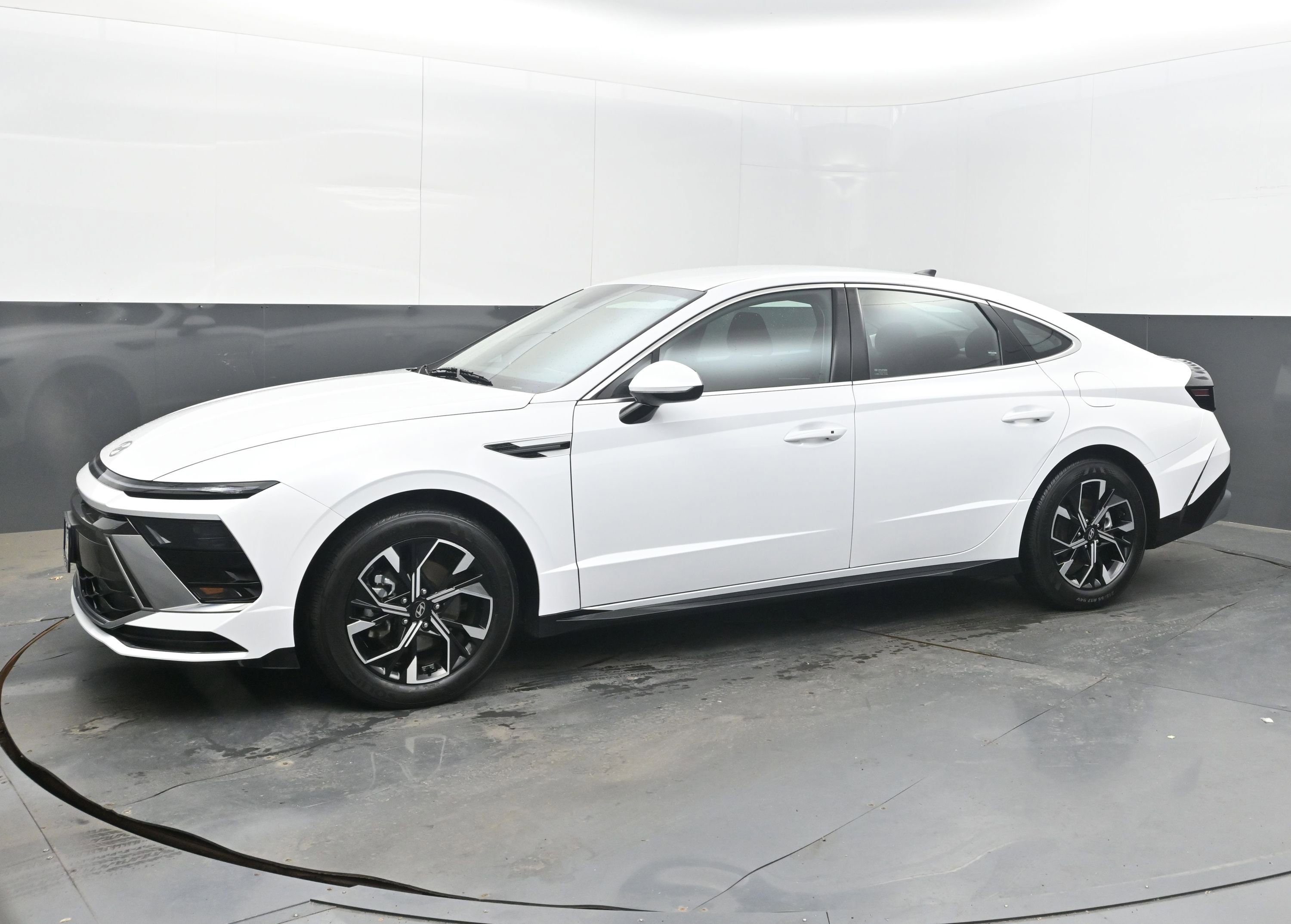 Used 2025 Hyundai Sonata SEL image 5