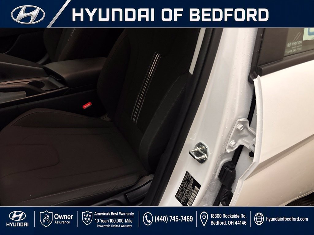 Used 2024 Hyundai Elantra SEL FWD image 14