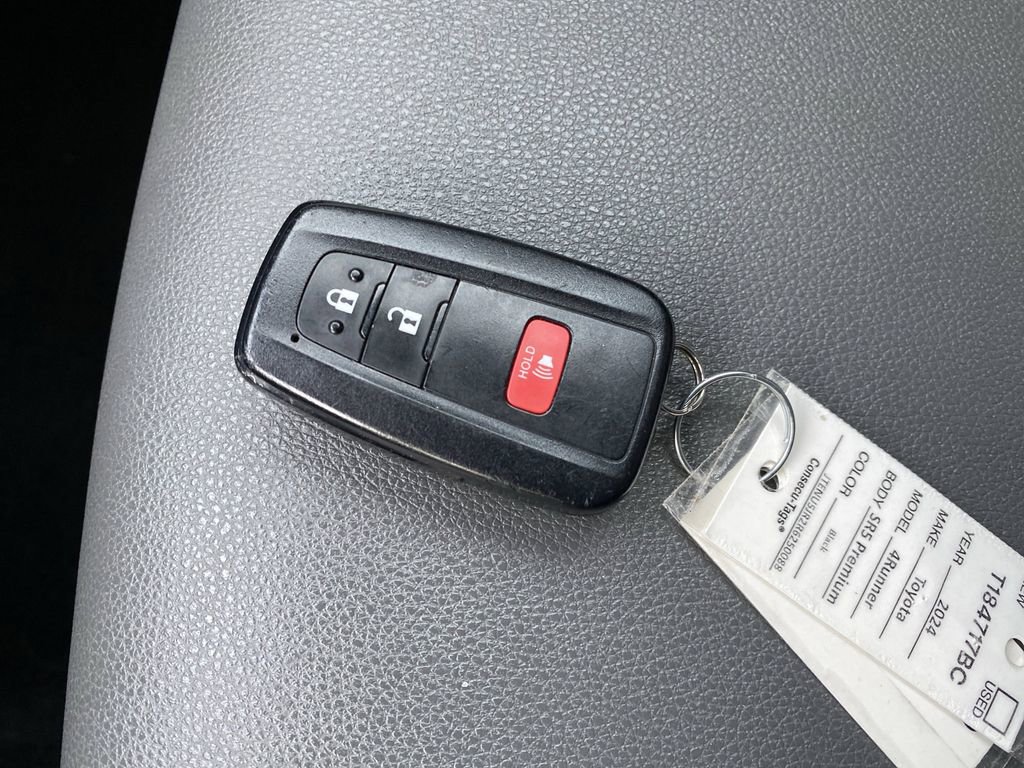 Used 2024 Toyota 4Runner SR5 Premium image 35