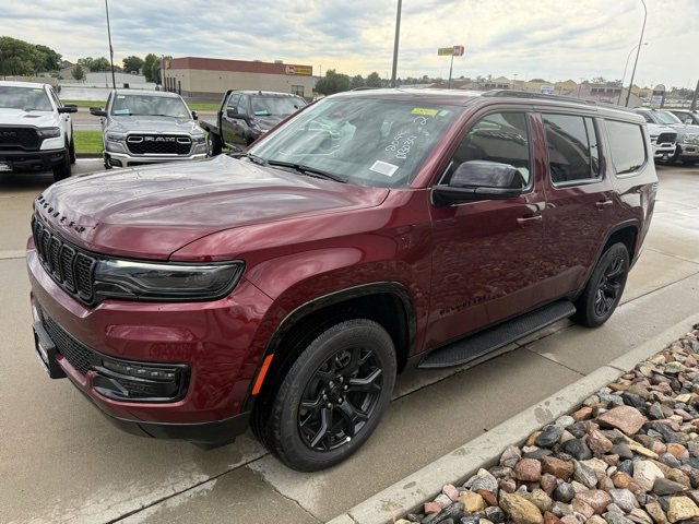 New 2025 Jeep Wagoneer Series II image 3
