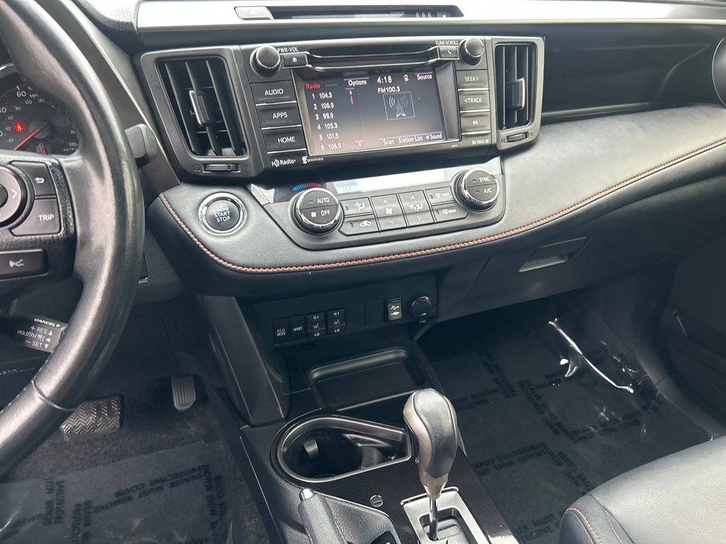 Used 2017 Toyota RAV4 SE w/ Power Special Value Package AWD/4WD image 11