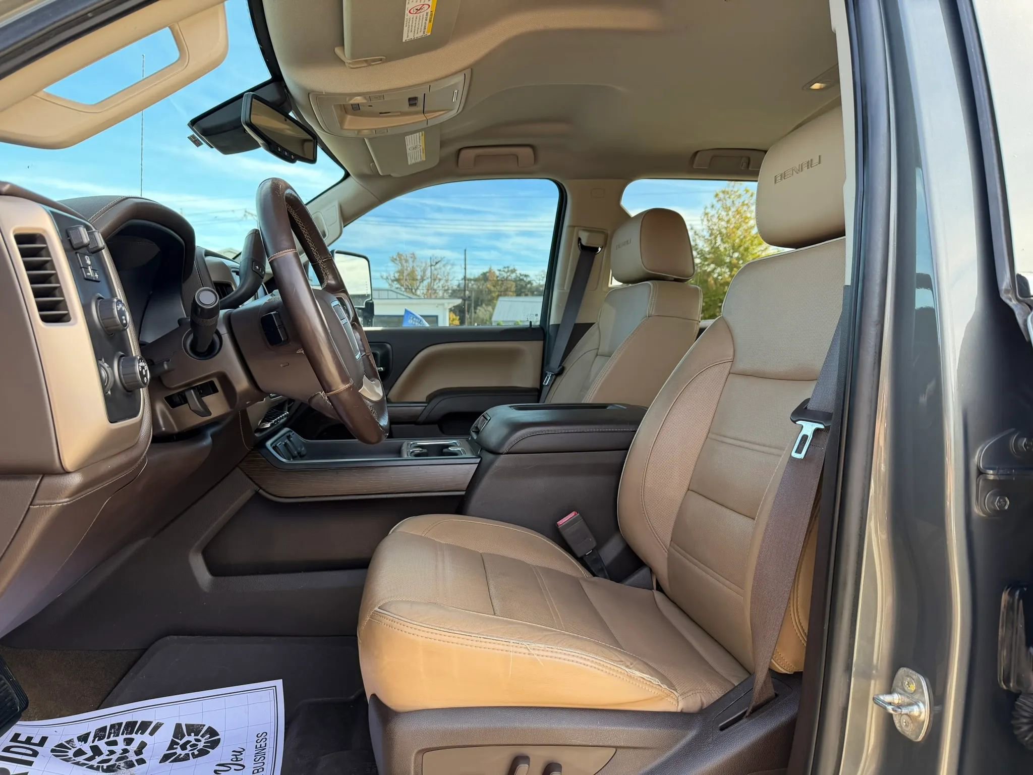 Used 2017 GMC Sierra 2500 Denali w/ Duramax Plus Package image 9