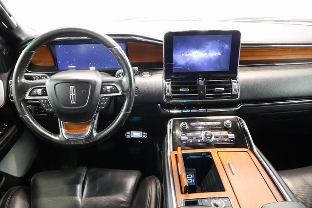 Used 2019 Lincoln Navigator Reserve w/ Cargo Package AWD/4WD image 20