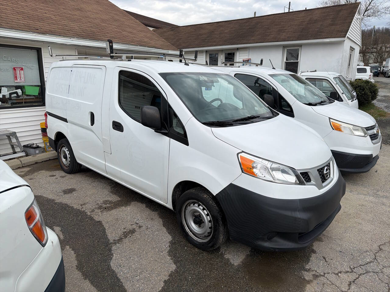 Used 2016 Nissan NV200 S w/ Cruise Control Package image 3