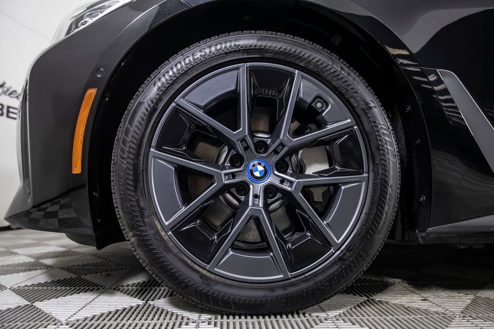 Used 2023 BMW i4 eDrive35 RWD image 42