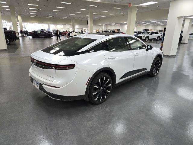 New 2026 Toyota Crown Platinum image 5