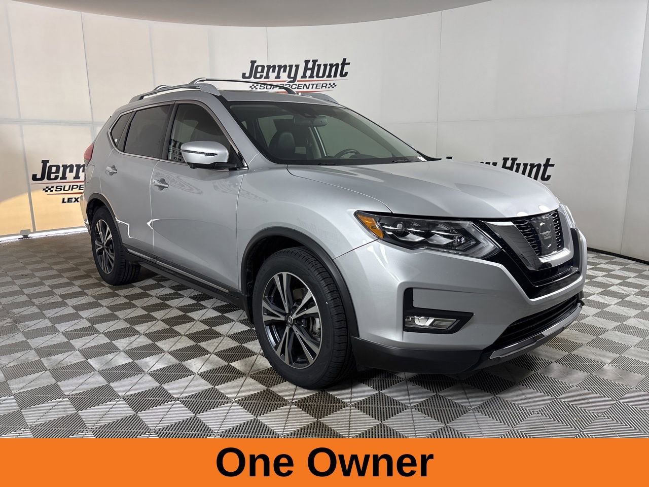 Used 2017 Nissan Rogue SL w/ SL Premium Package image 5