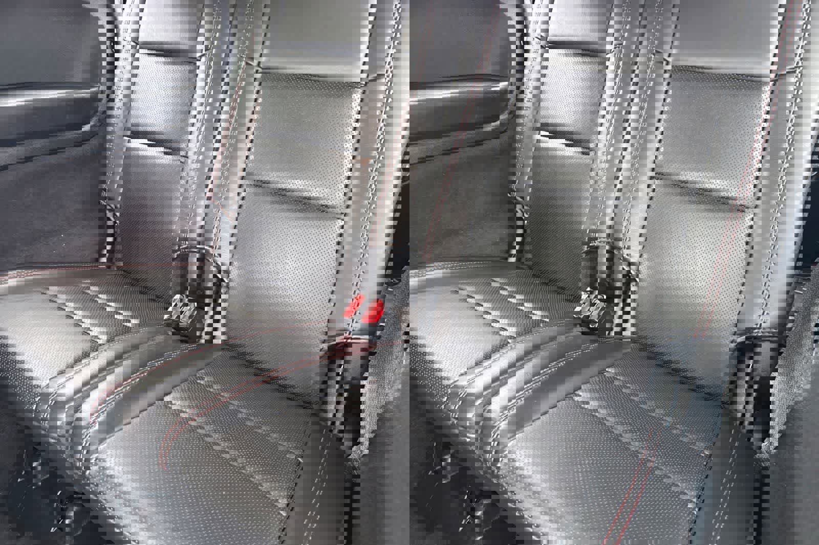 Used 2024 Dodge Durango GT image 16