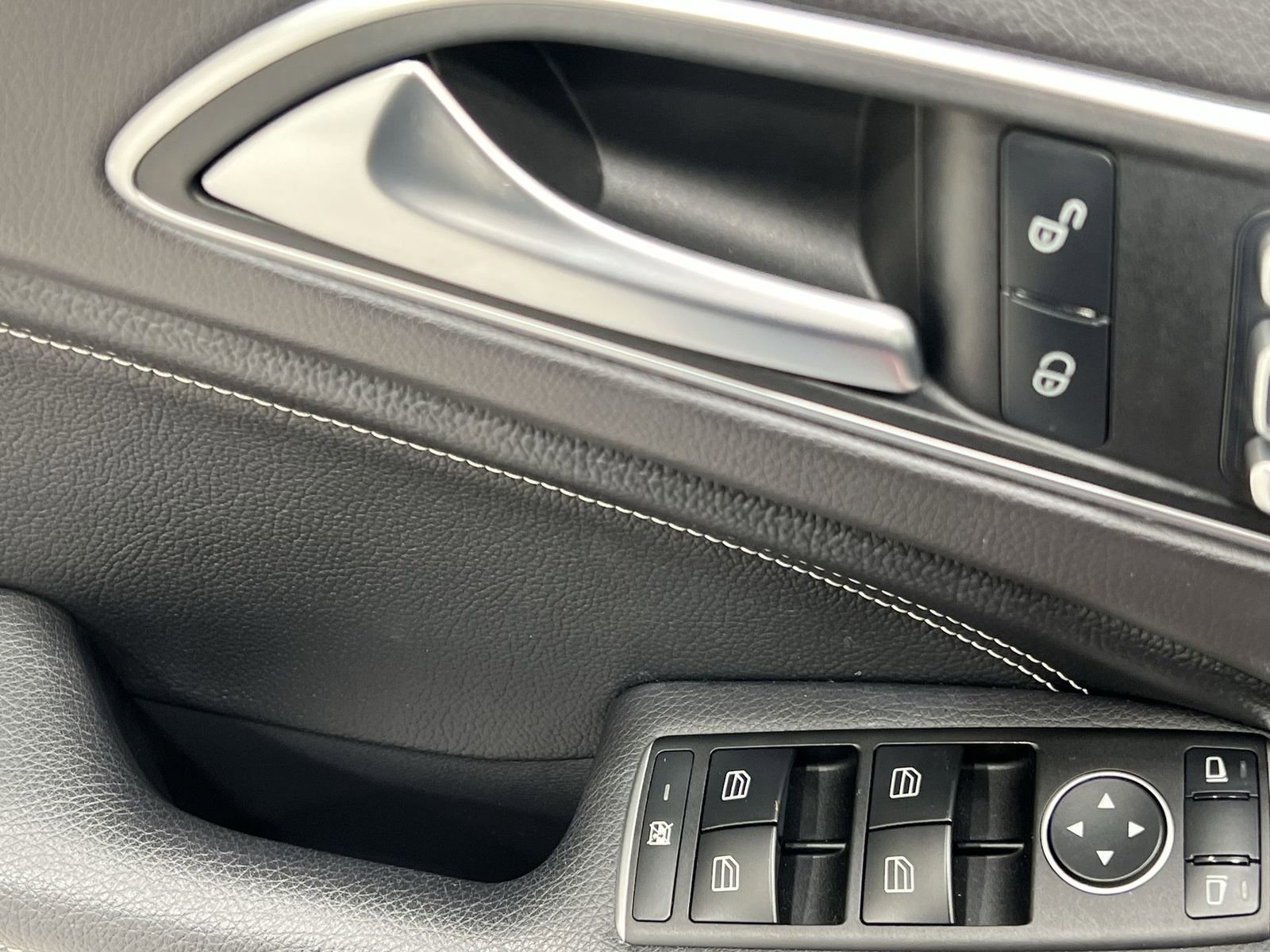 Used 2020 Mercedes-Benz GLA 250 image 13