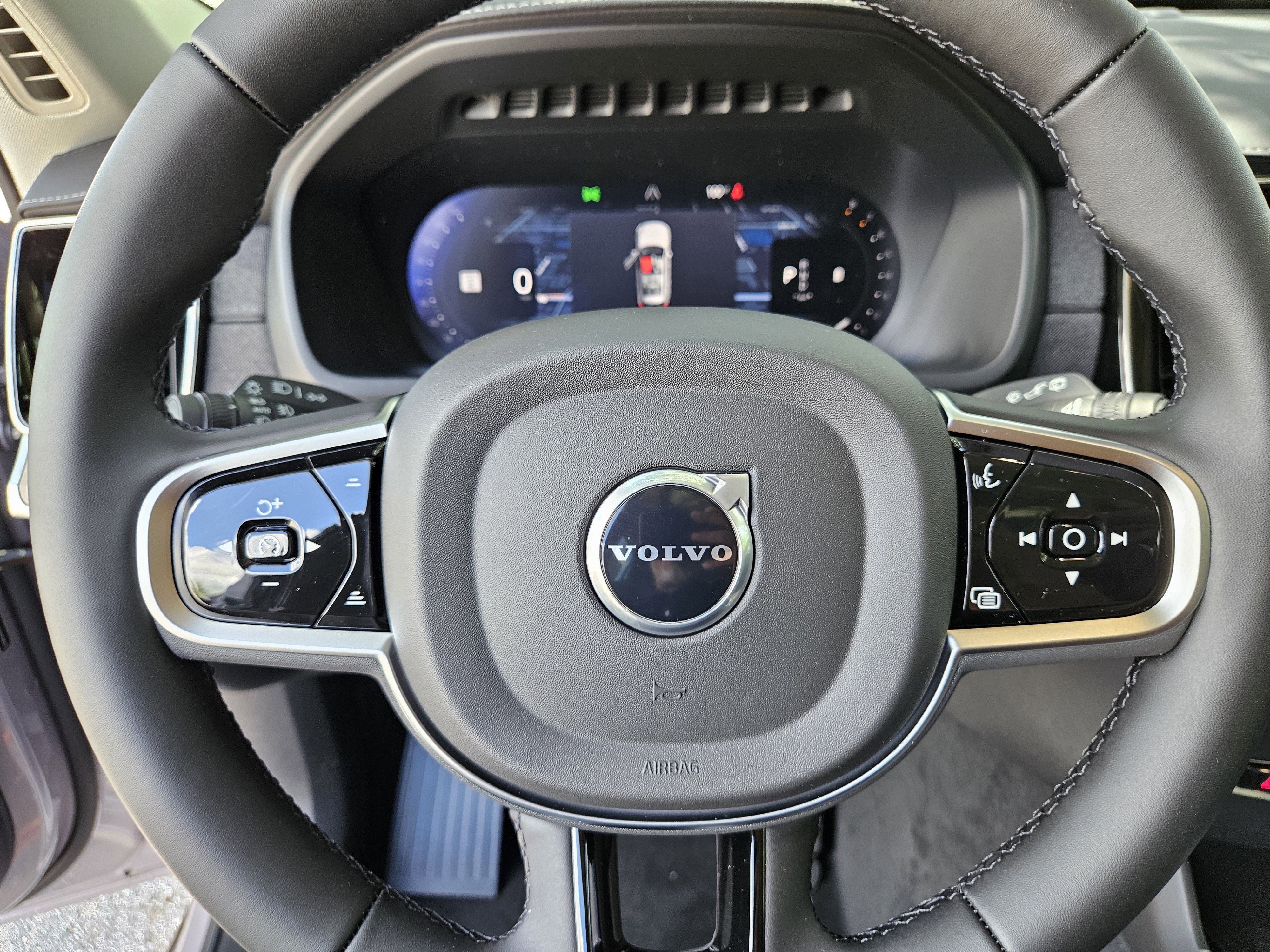New 2026 Volvo XC90 B5 Plus image 35