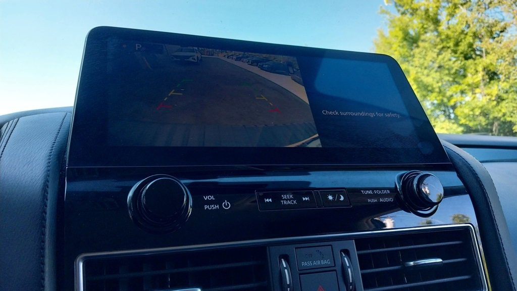 Used 2023 Nissan Armada SV image 25