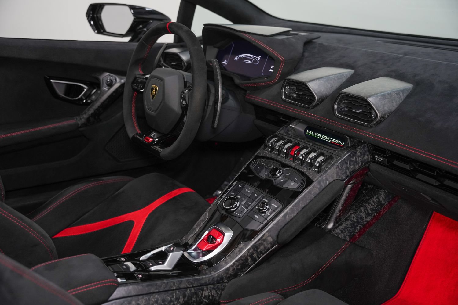 Used 2018 Lamborghini Huracan Performante AWD/4WD image 29