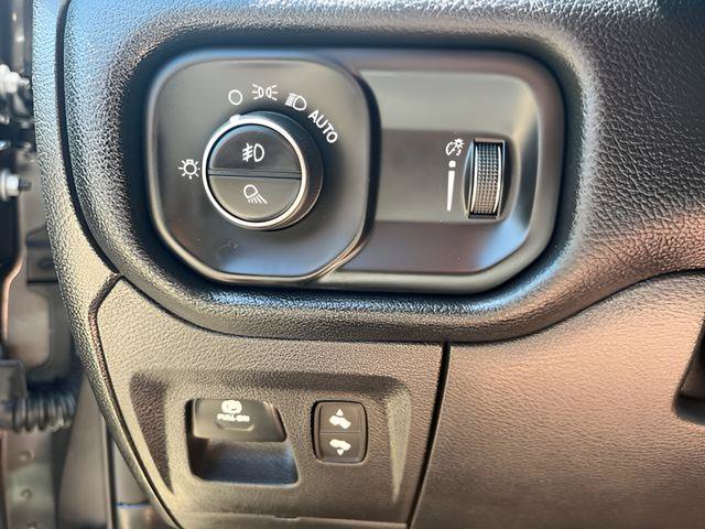Used 2021 RAM 1500 Big Horn AWD/4WD image 22