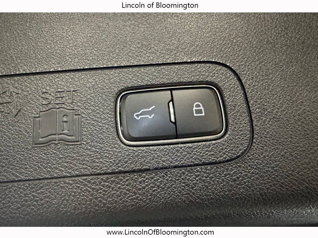Certified 2023 Lincoln Aviator Grand Touring w/ Equipment Group 301A AWD/4WD image 30