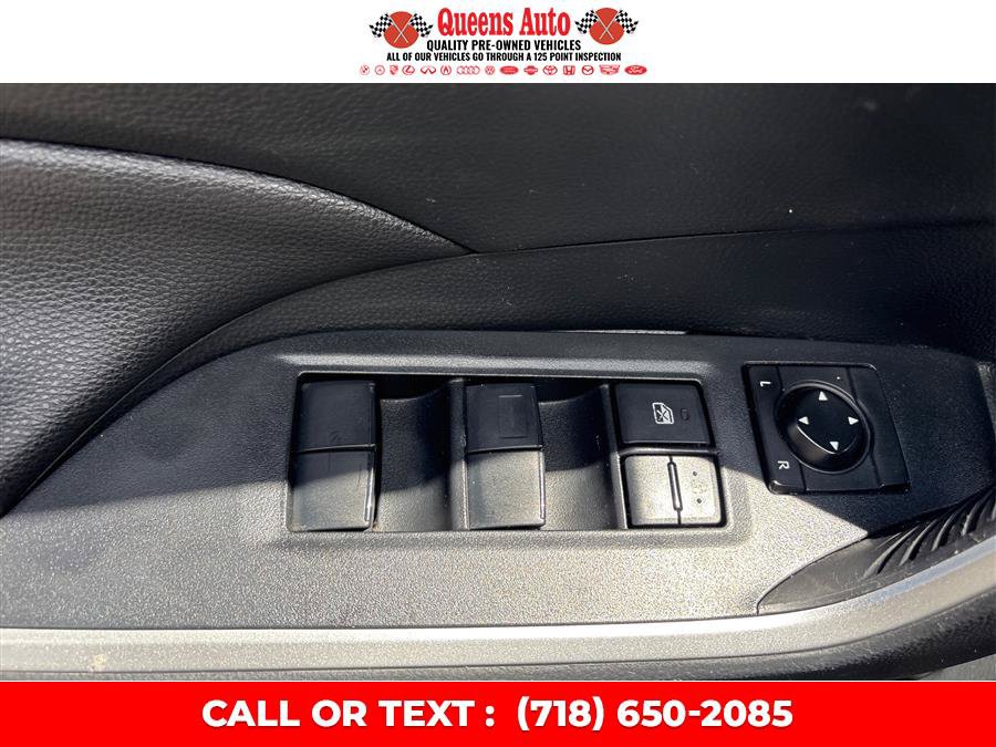 Used 2019 Toyota RAV4 XLE FWD image 42