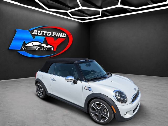 Used 2013 MINI Cooper S w/ Sport Pkg FWD image 2
