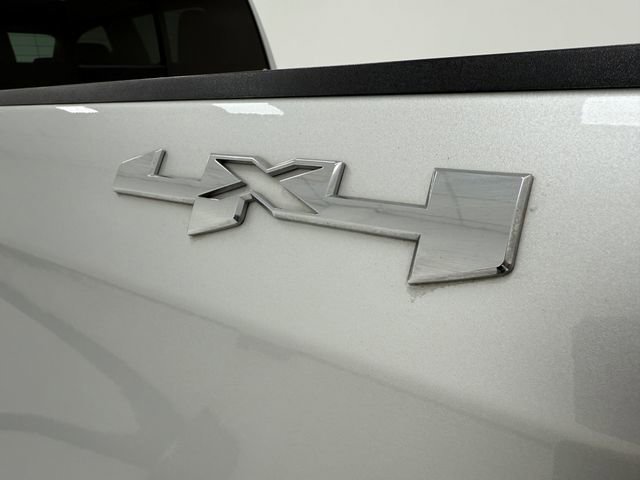 Used 2020 GMC Sierra 1500 SLE w/ SLE Value Package image 35