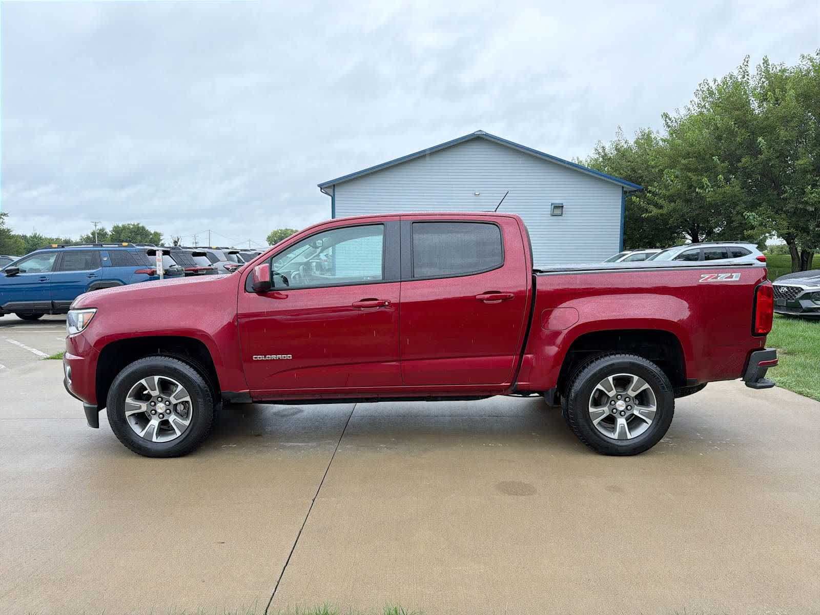 Used 2018 Chevrolet Colorado Z71 AWD/4WD image 3