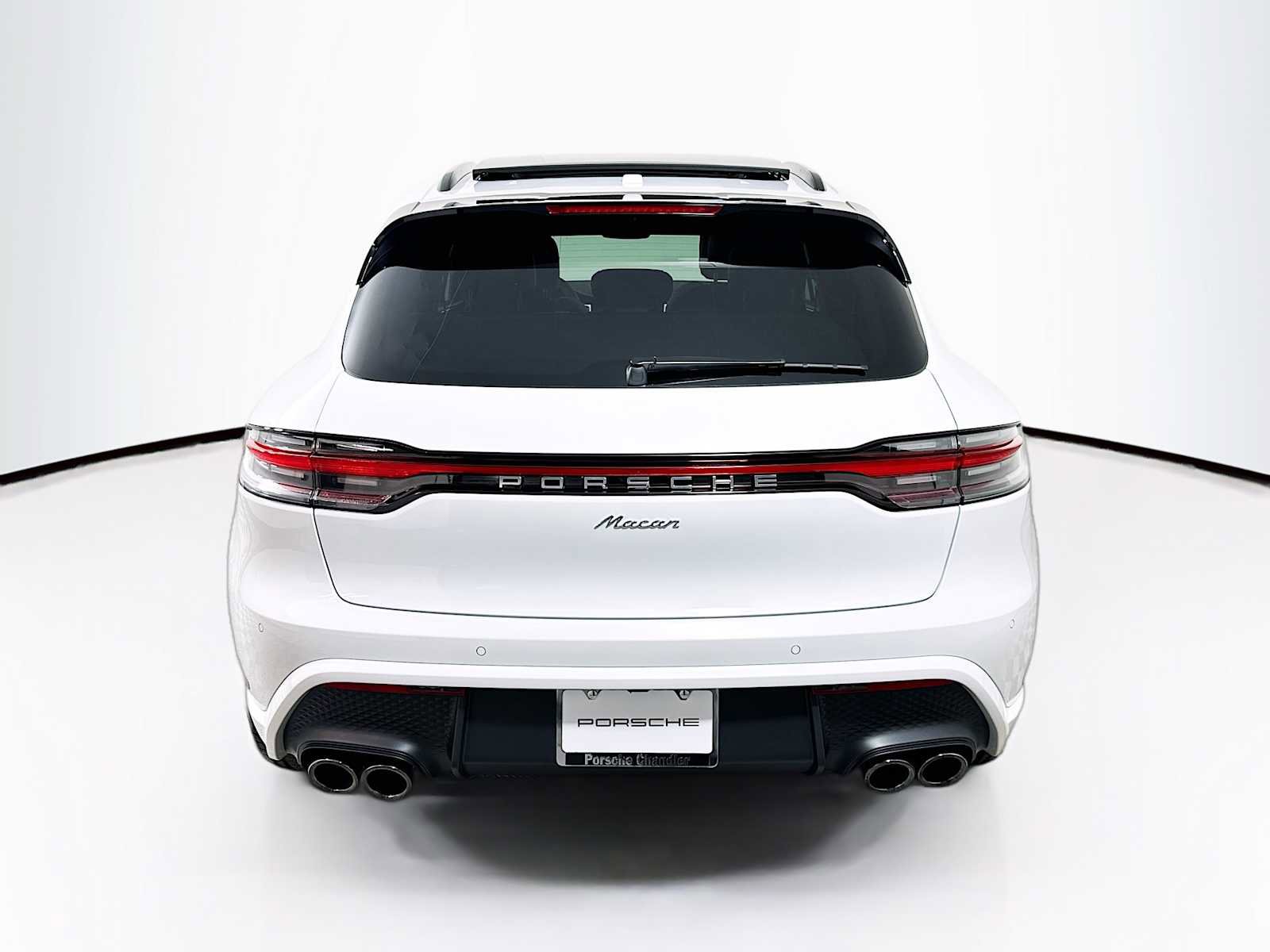 New 2026 Porsche Macan image 10