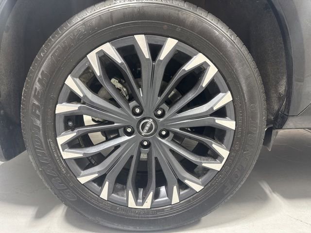 Used 2024 Nissan Rogue Platinum image 6
