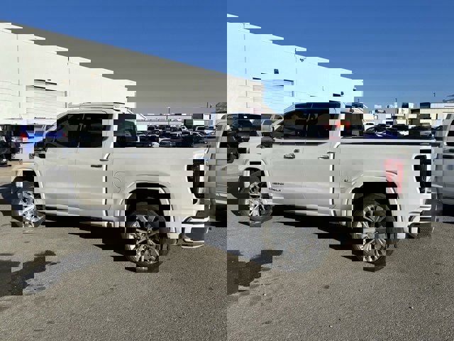 Used 2024 GMC Sierra 3500 Denali Ultimate image 5