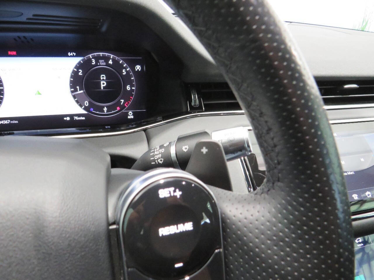 Used 2020 Land Rover Range Rover Evoque R-Dynamic S image 17