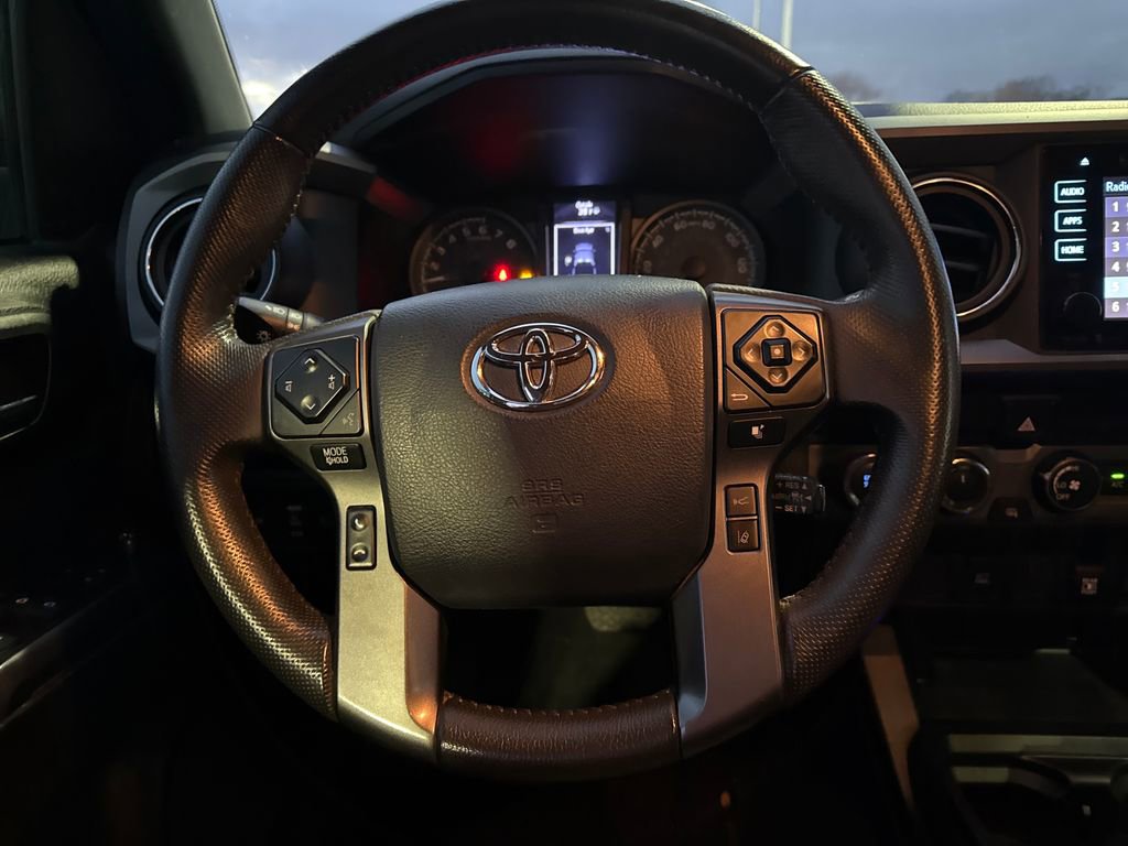 Used 2019 Toyota Tacoma TRD Off-Road image 16