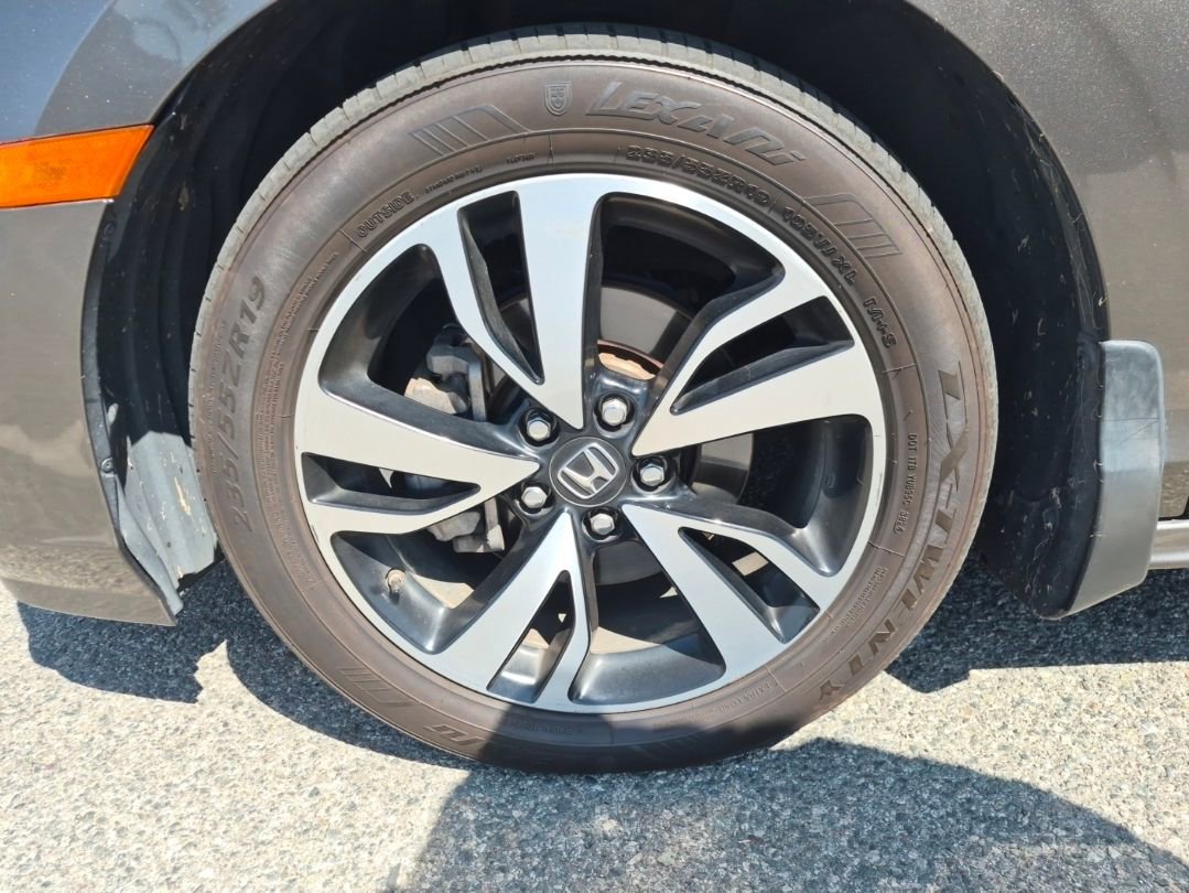 Used 2018 Honda Odyssey Elite image 8
