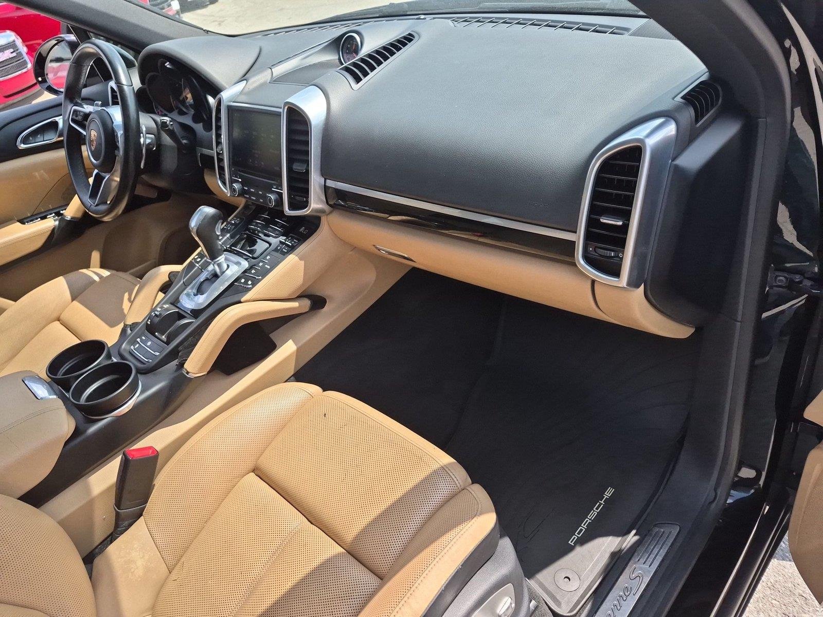 Used 2017 Porsche Cayenne S AWD/4WD image 38