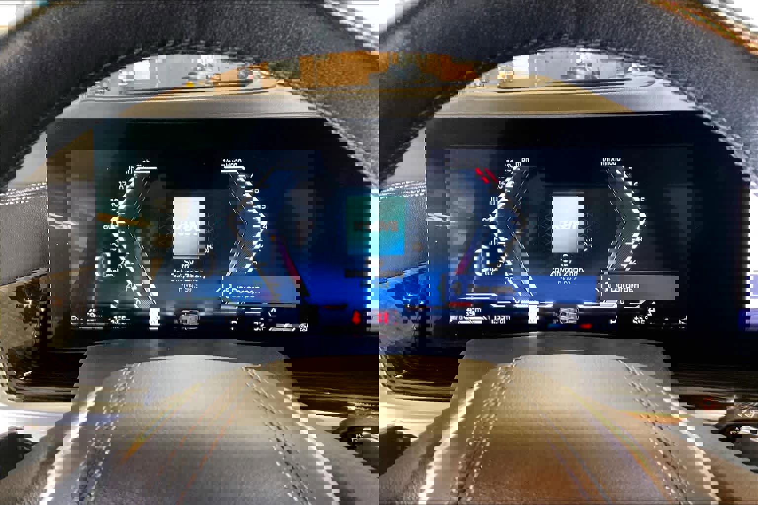 Used 2024 BMW X7 xDrive40i image 25