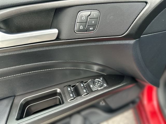 Used 2019 Ford Fusion Energi Titanium image 17