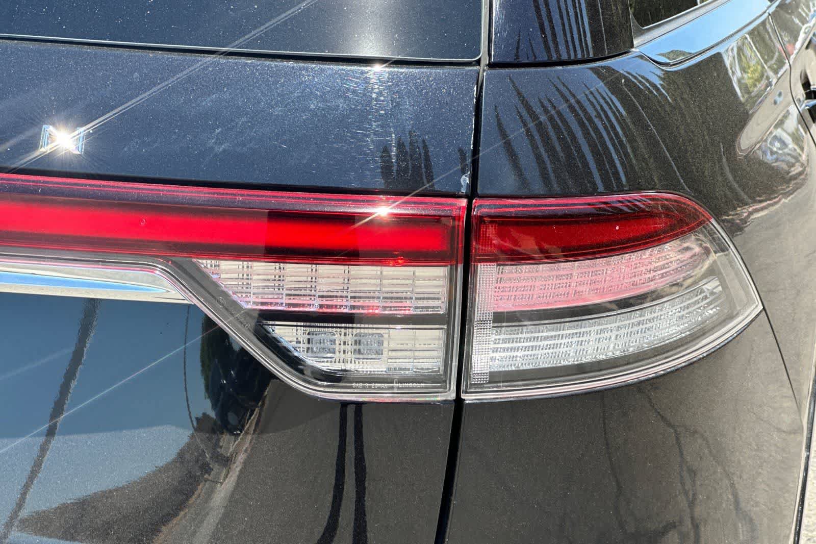 Used 2022 Lincoln Aviator Grand Touring w/ Class IV Trailer Tow Package AWD/4WD image 36