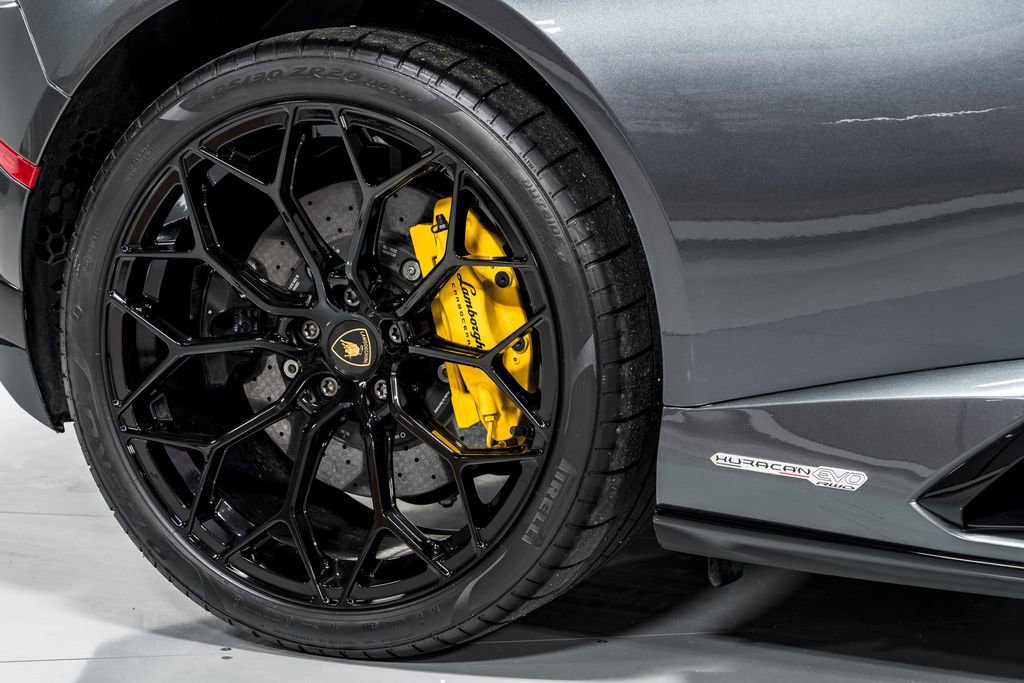 Used 2023 Lamborghini Huracan EVO image 49