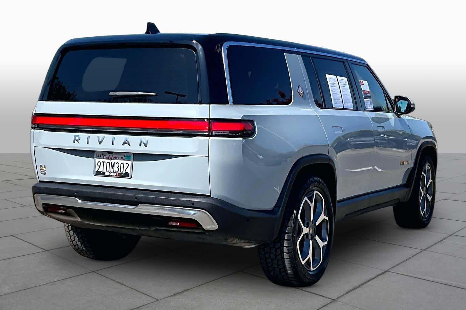 Used 2023 Rivian R1S Adventure AWD/4WD image 12
