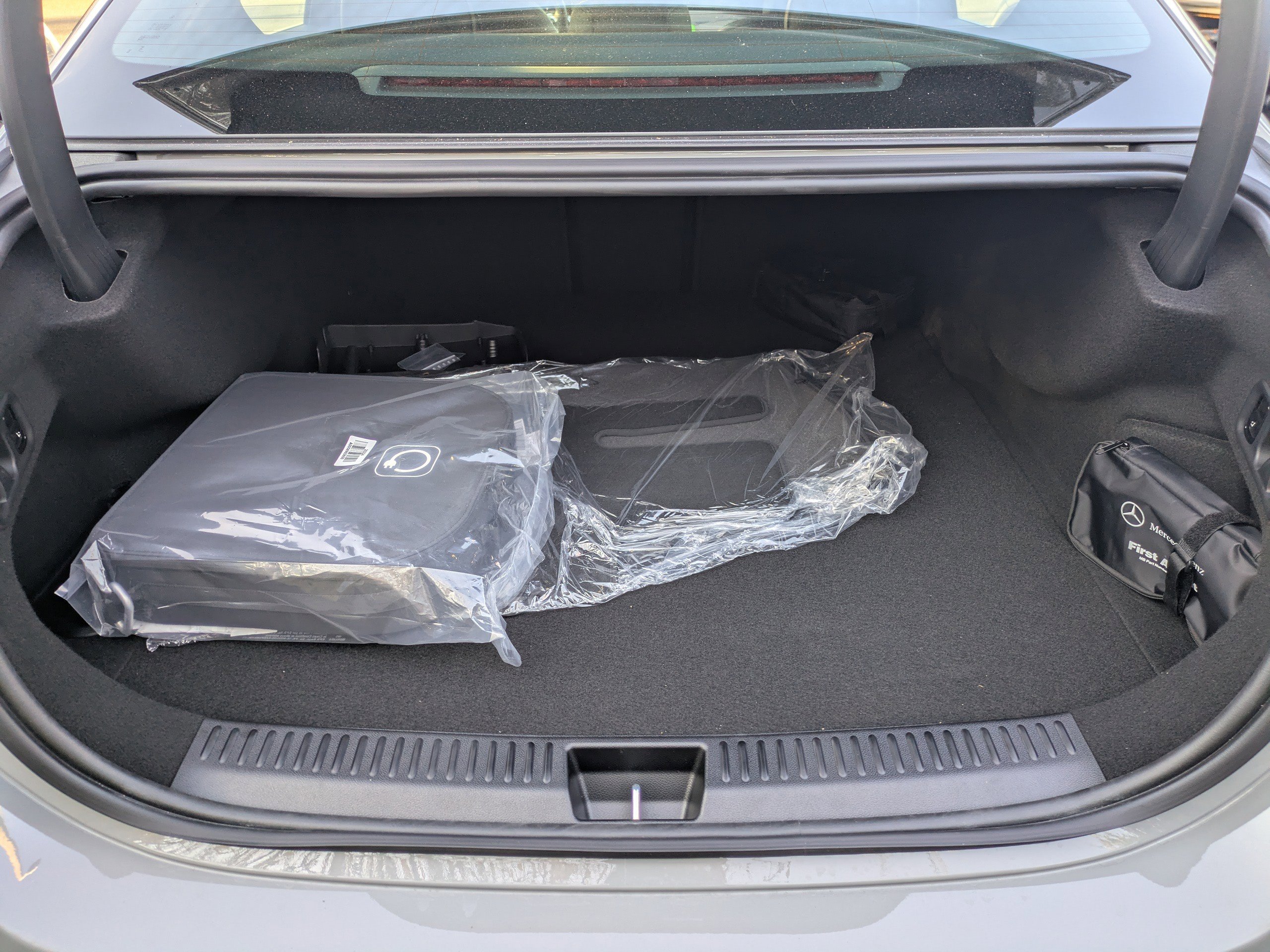 New 2026 Mercedes-Benz E 53 AMG e 4MATIC Sedan image 12