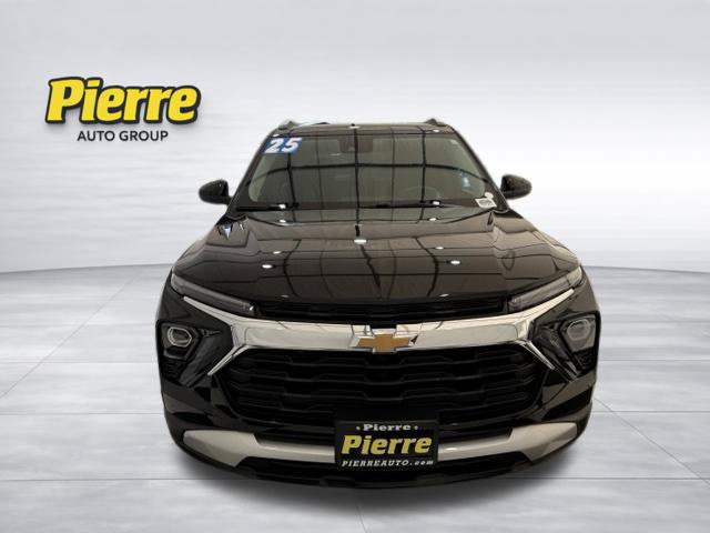 Used 2025 Chevrolet TrailBlazer LT AWD/4WD image 7