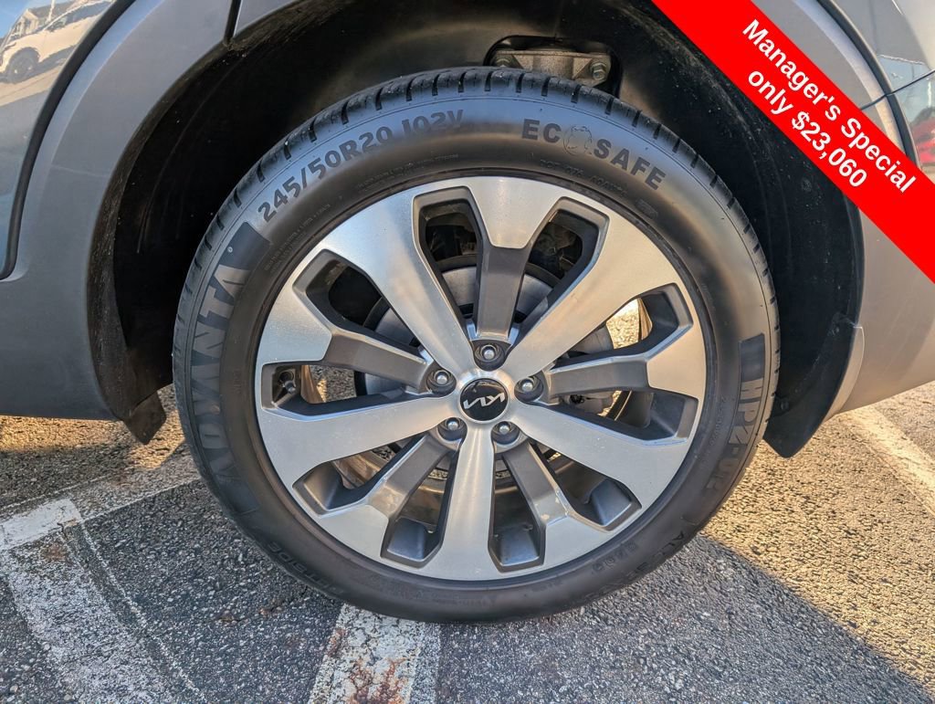 Used 2022 Kia Telluride S image 25