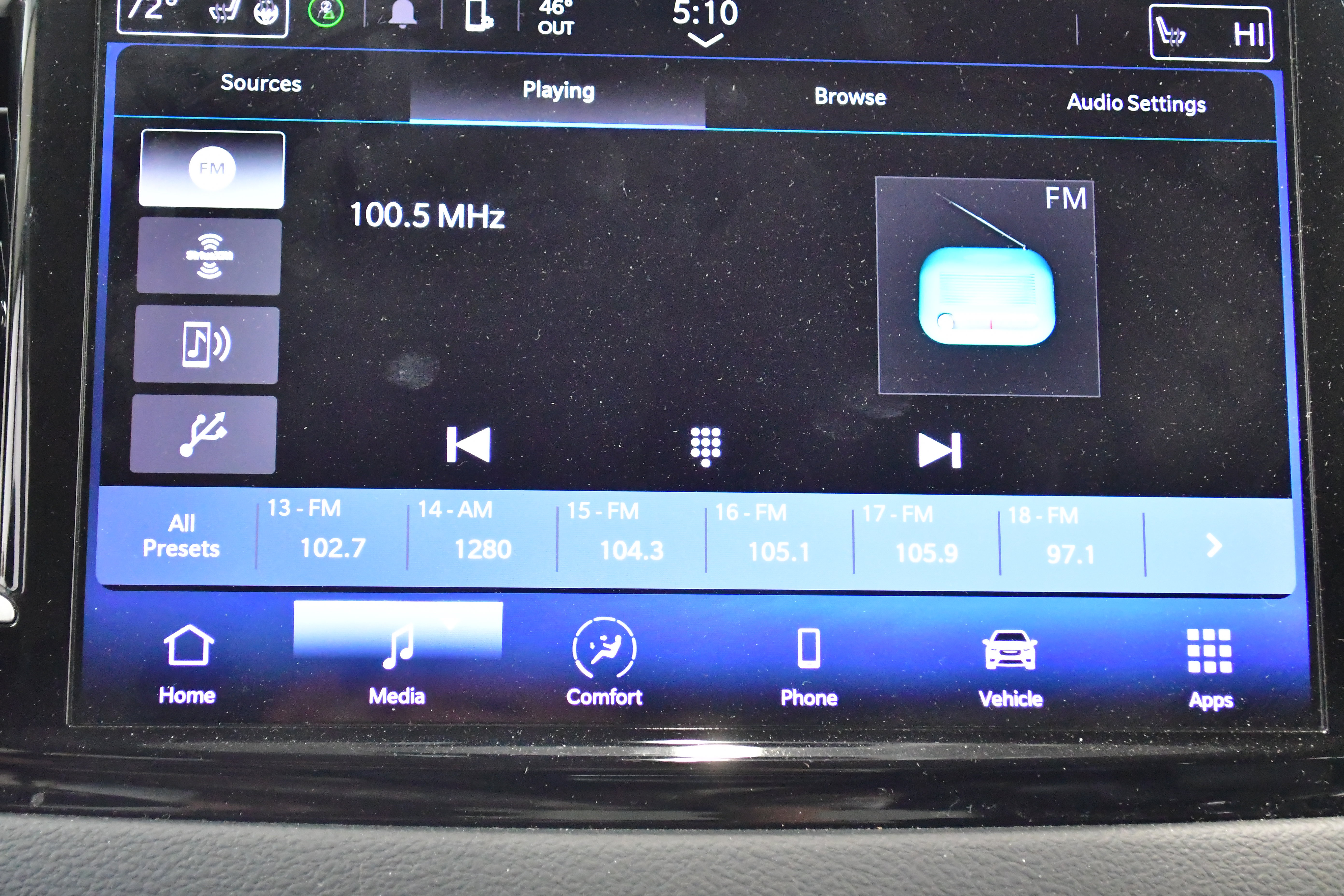 Used 2023 Chrysler Pacifica Touring-L FWD image 26