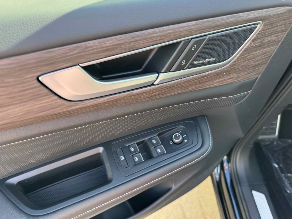 New 2026 Volkswagen Atlas SEL Premium R-Line image 13