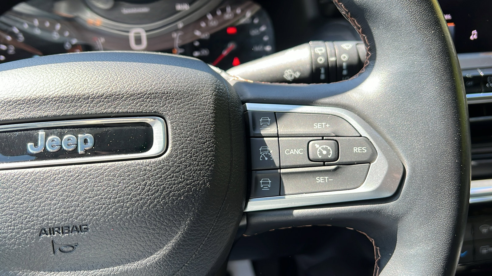 Used 2022 Jeep Compass Limited image 15