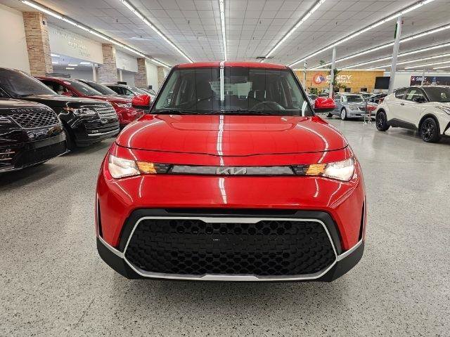 Used 2023 Kia Soul LX FWD image 2