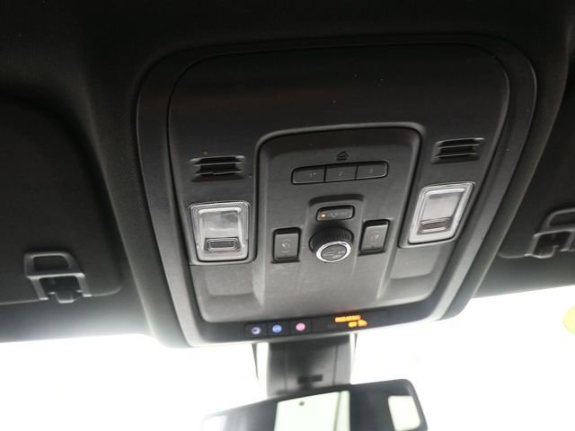 Used 2022 Chevrolet Tahoe LT w/ Luxury Package image 11