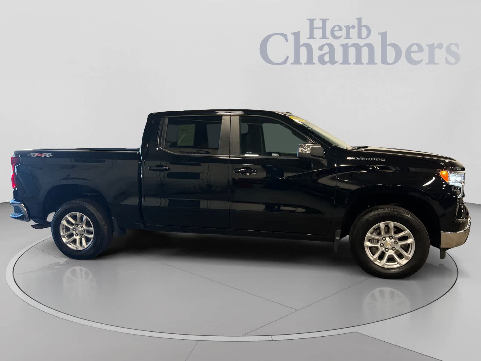 Certified 2023 Chevrolet Silverado 1500 LT AWD/4WD image 5
