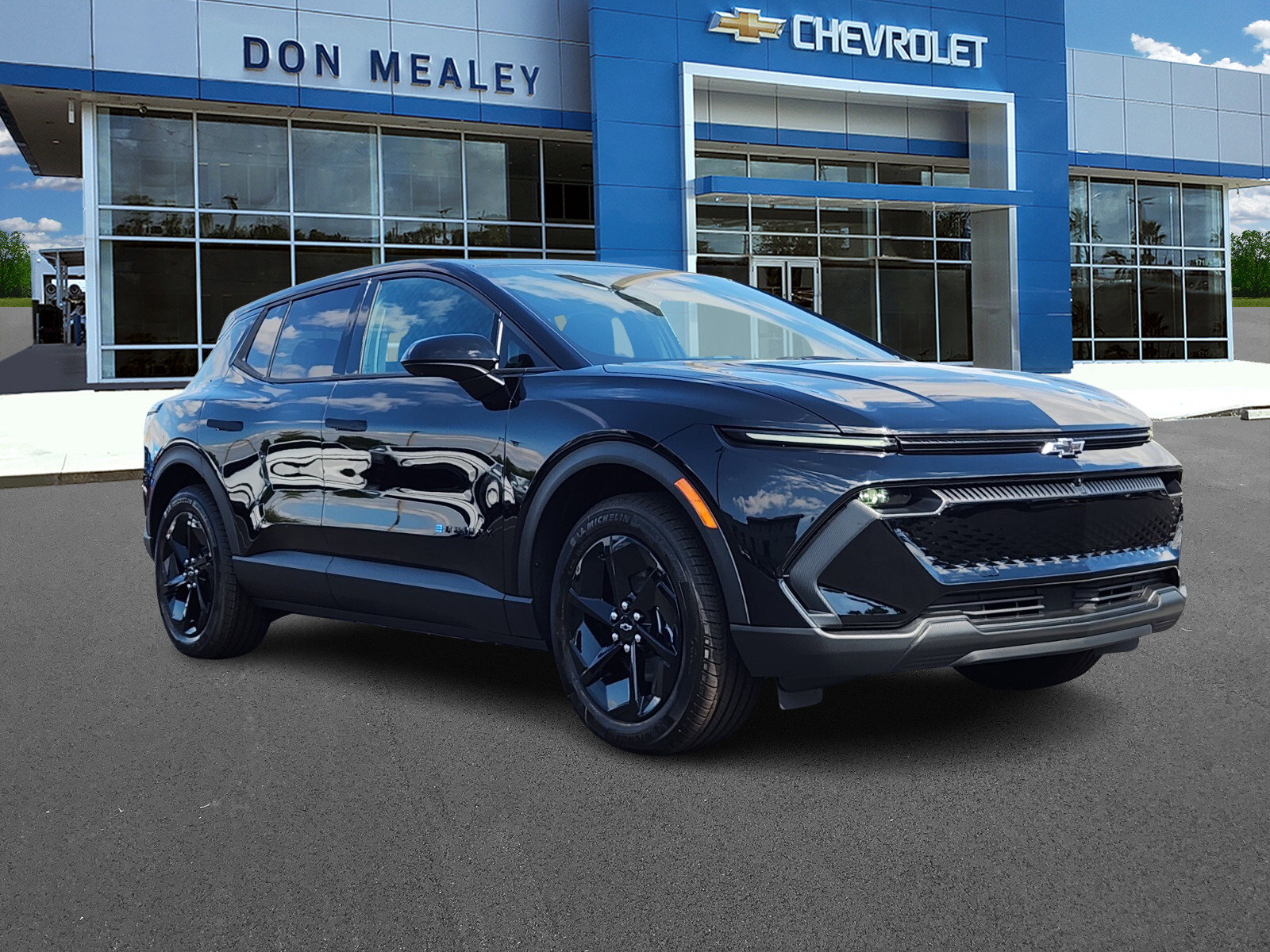 New 2026 Chevrolet Equinox EV LT w/ Comfort Package AWD/4WD image 1