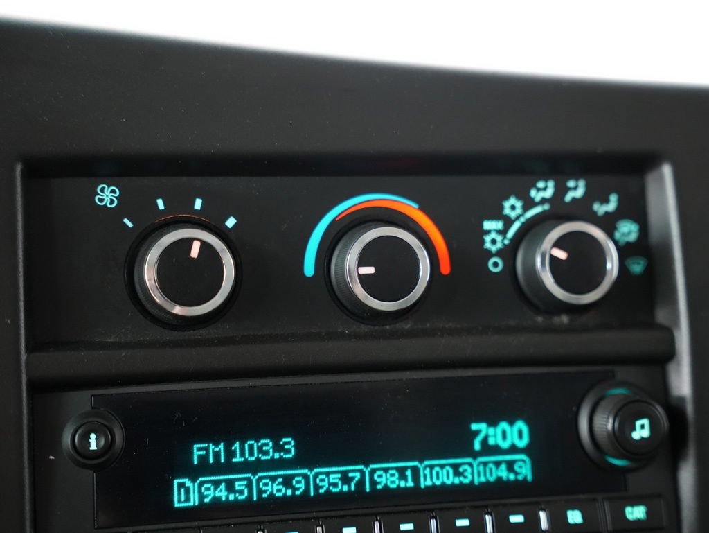 Used 2020 Chevrolet Express 3500 w/ Power Convenience Package RWD image 19